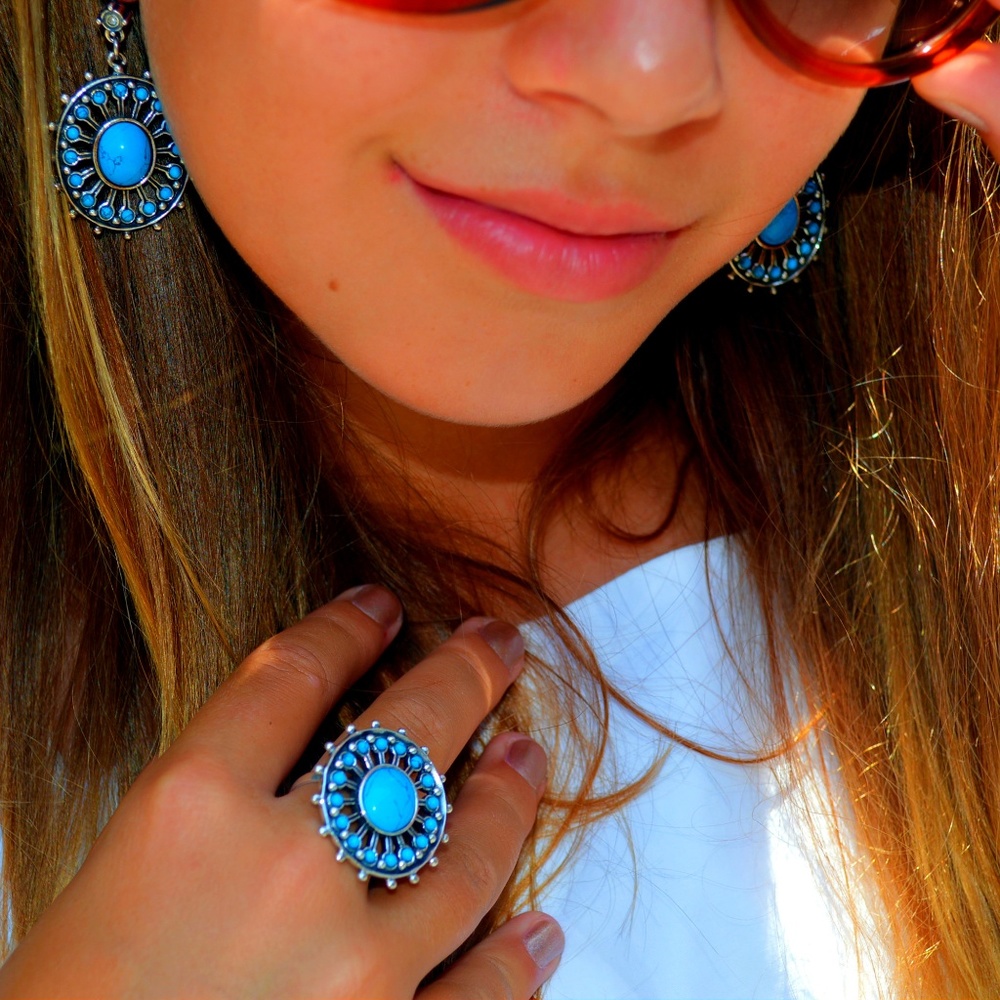 Earrings with Turquoise stone